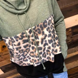 Women’s long sleeve top.